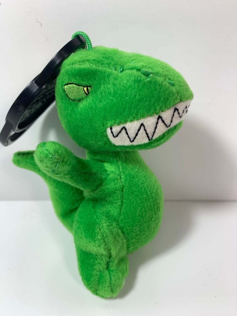 Neopets Green Grarrl McDonalds keychain 2005
